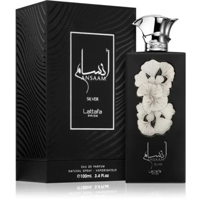 Ansaam Silver Lattafa Pride edp pembungkusan hitam latar putih dekat sudut sisi