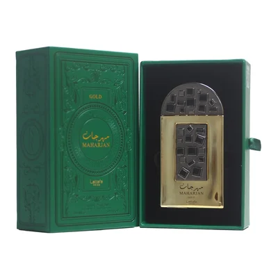 Lattafa Pride Maharjan Gold — A gold perfume bottle with a black mosaic cap and decorative panel sits next to its matching dark green embossed box. | Lattafa Pride Maharjan Gold — Botol minyak wangi emas dengan penutup mozek hitam dan panel hiasan duduk di sebelah kotak hijau gelapnya yang bertebuk.