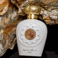 Opulent Musk Lattafa white gold unisex fragrance edp bottle close up front view
