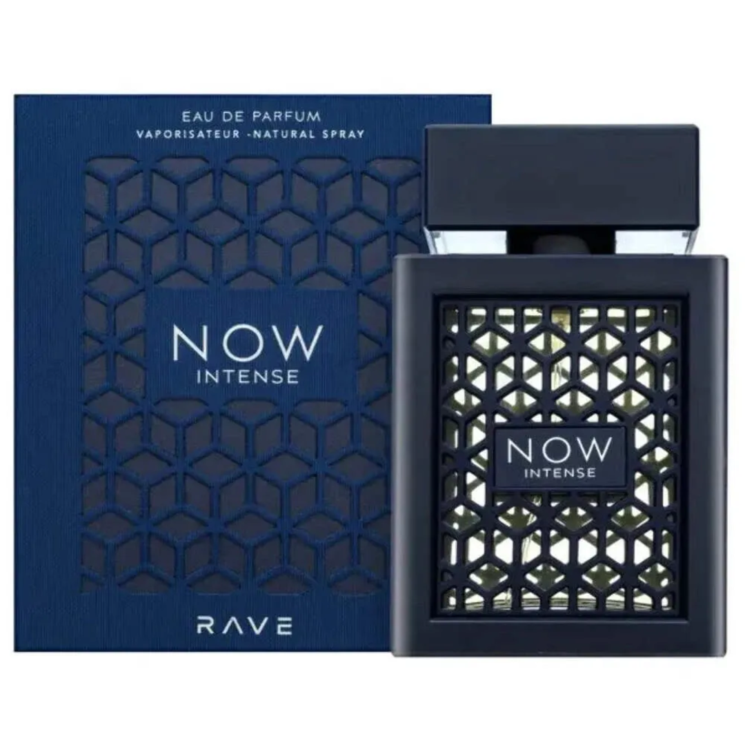 Now Intense Rave edp pembungkusan hitam sleek dekat kad biru corak geometri