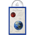 Art of Universe Lattafa Pride kotak edp latar putih dekat depan biru